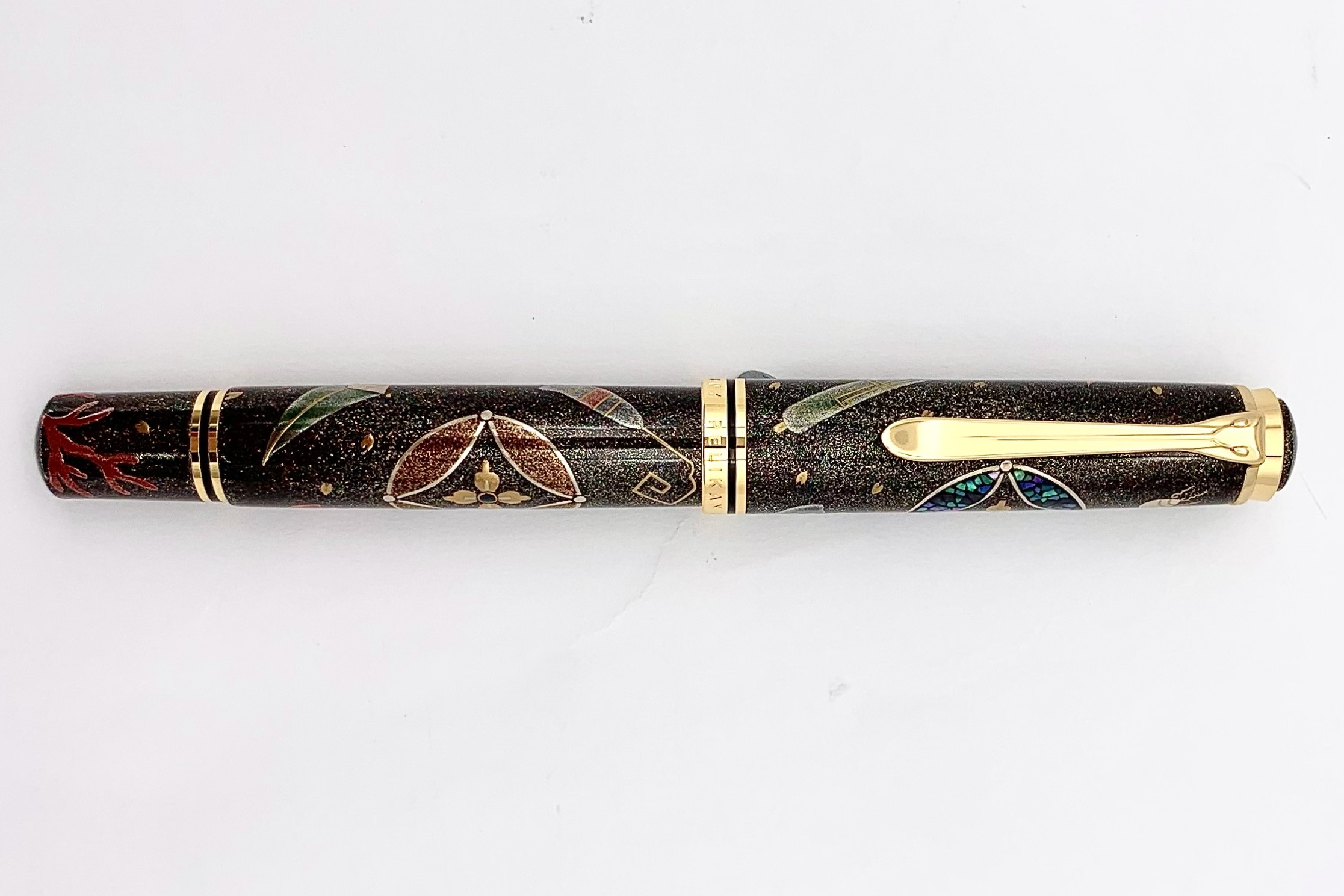 PelikanM1000LEMaki-eSevenTreasuresFP_H-1
